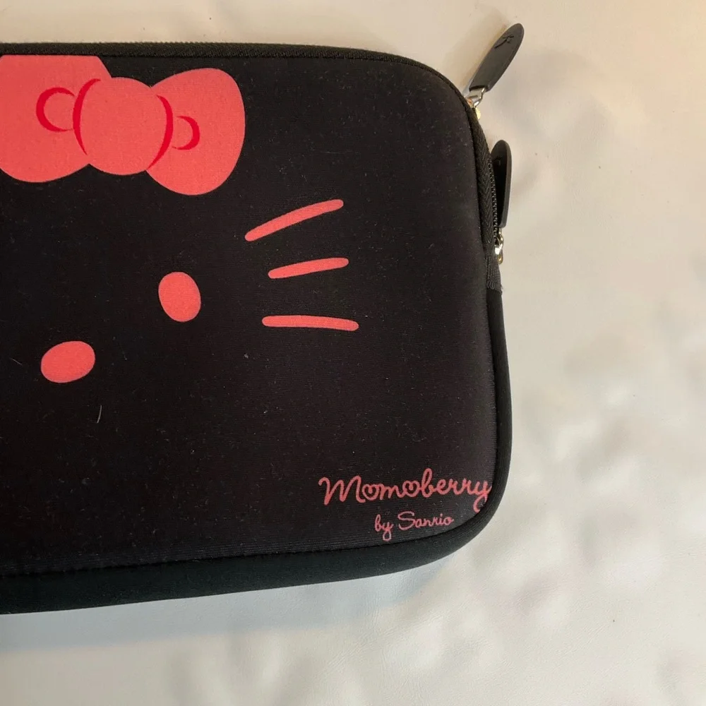 Hello kitty Sanrio mom berry logo black case